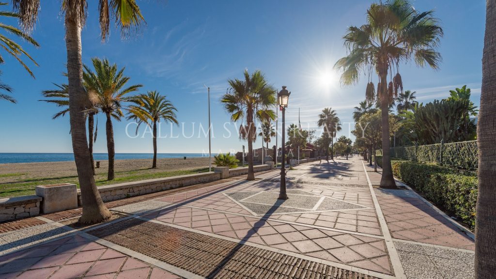 El precioso paseo marítimo de Marbella