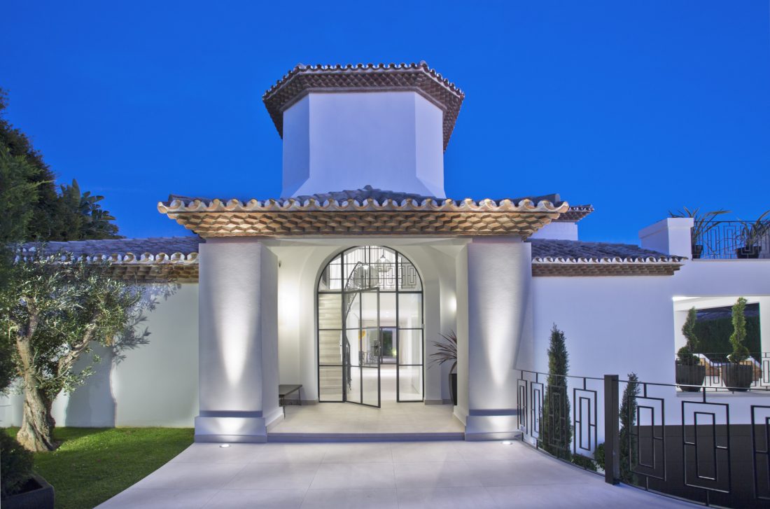 Mediterranean style villa for sale in Marbella