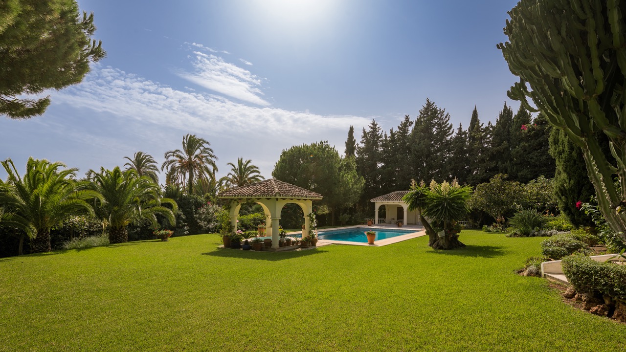 Garden in Rocío de Nagüeles