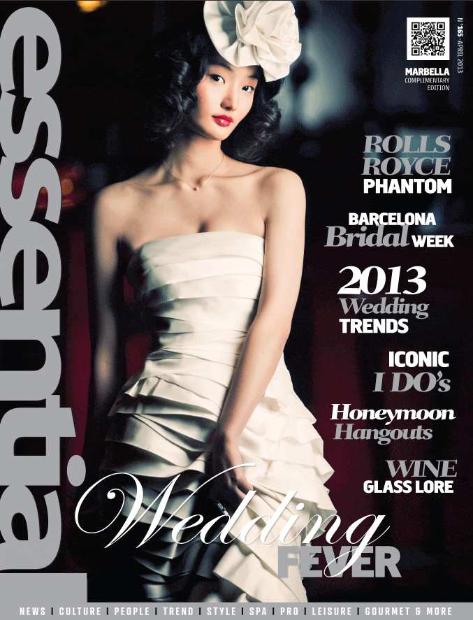 ESSENTIAL MAGAZINE ISSUE ABRIL 2013